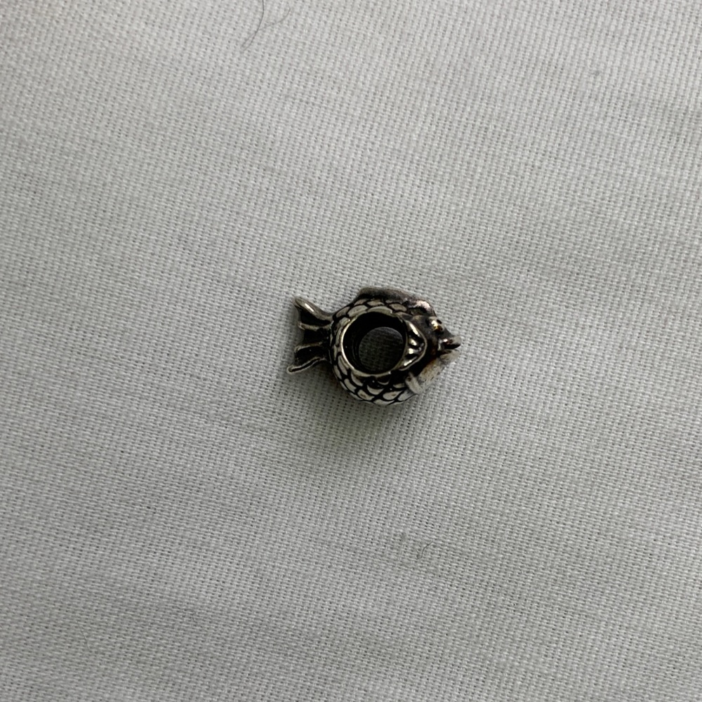 Pandora Sterling Silver Fish Bead Charm - Silver - Picture 3 of 3